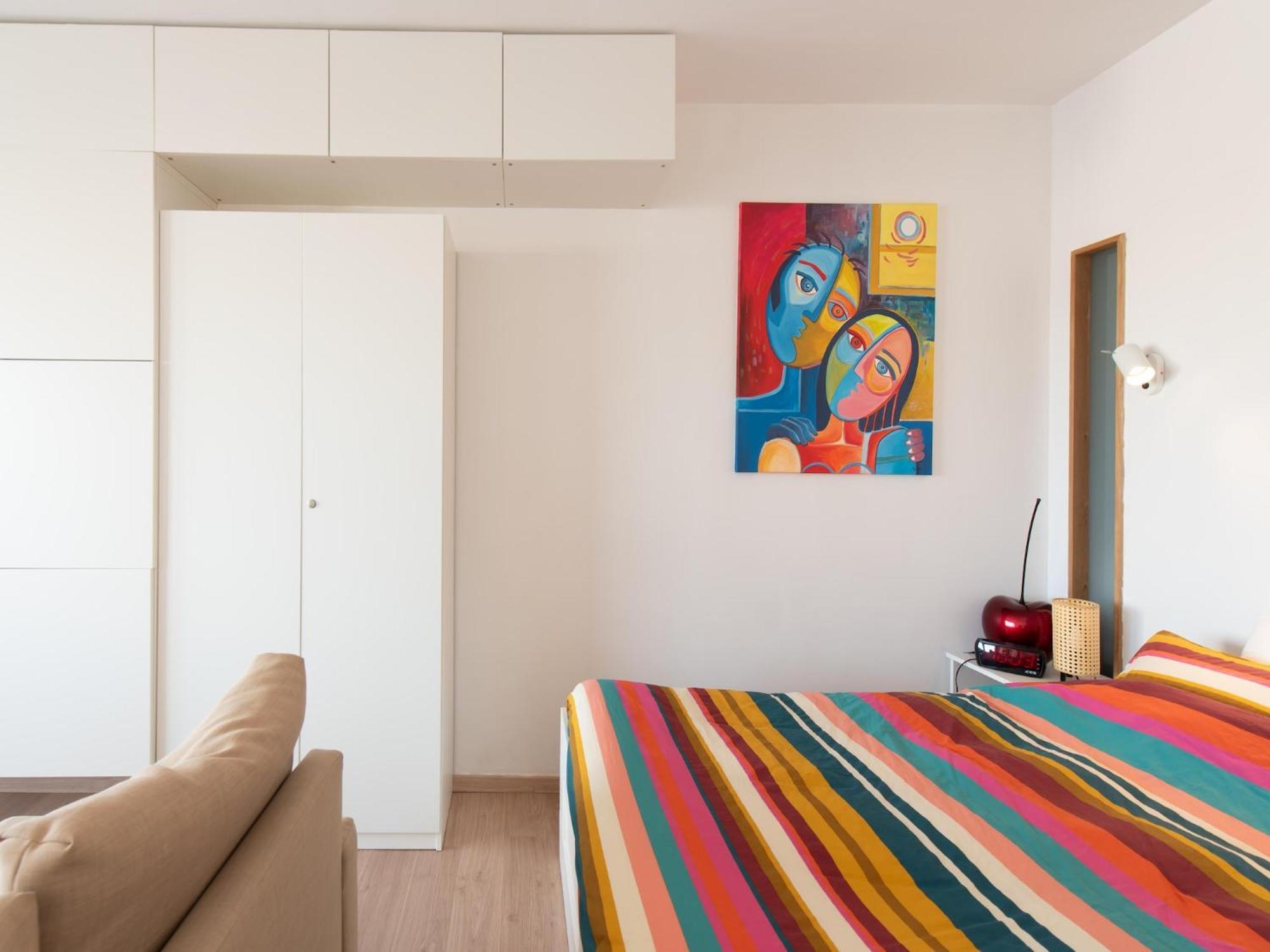 Beautiful In Prime Location Appartement *